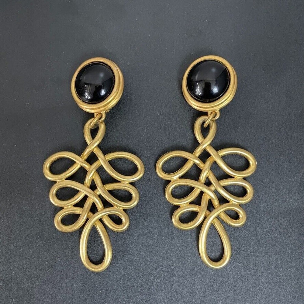 Anne Klein Rare Modernist Matte Gold Tone Faux Onyx Script Earrings Vintage